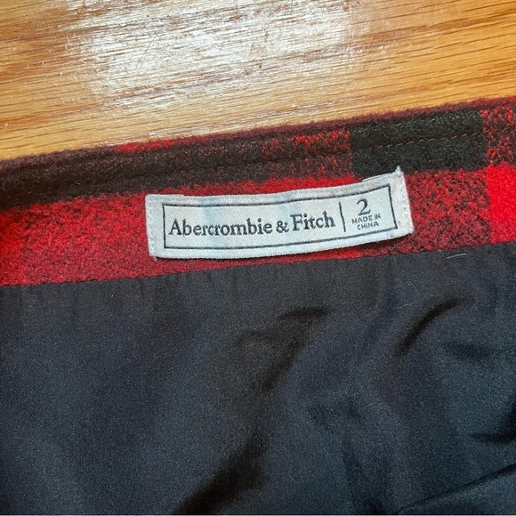 Abercrombie & Fitch red plaid tartan skirt size 2 - Picture 3 of 4